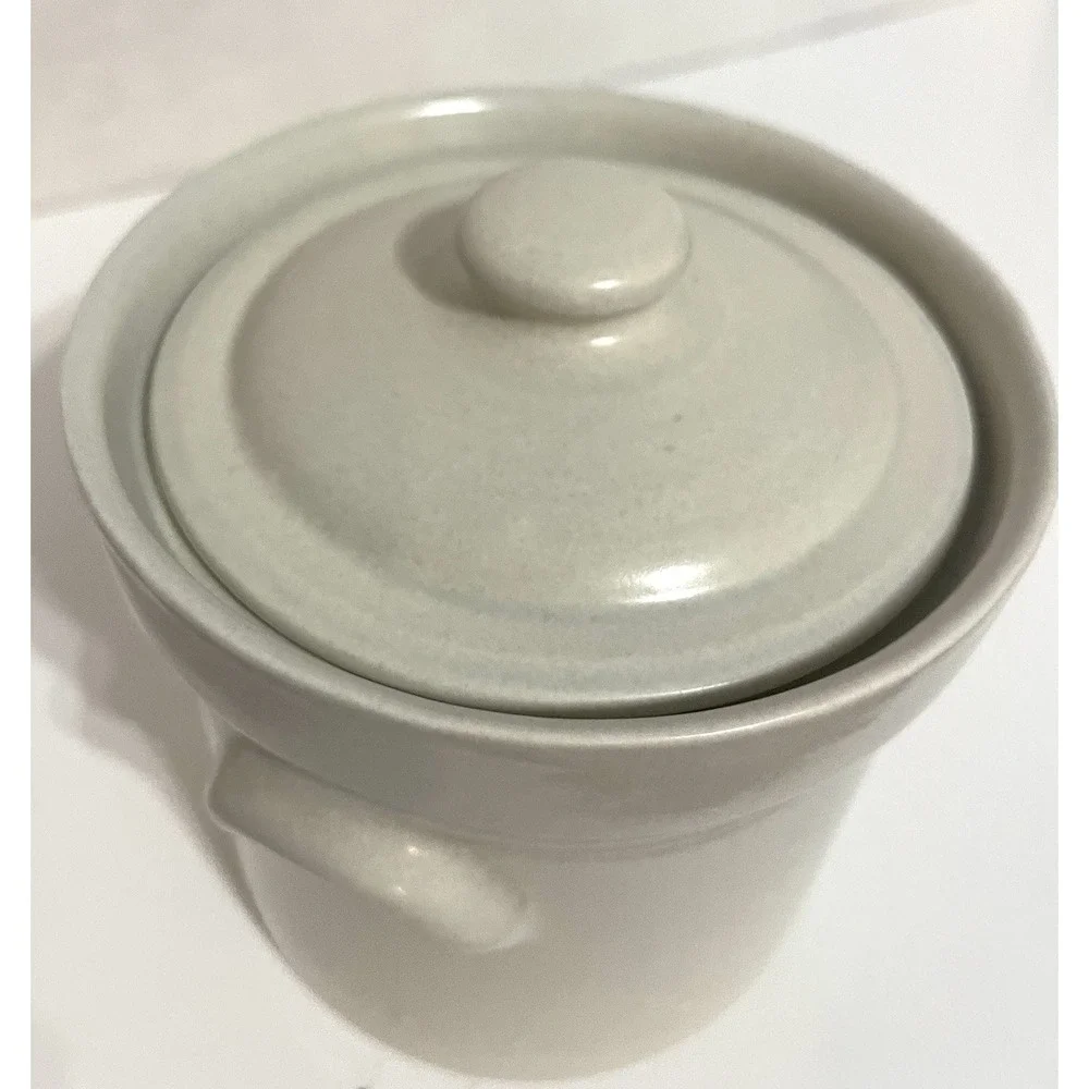 Pfaltzgraff Yorktowne Tea Canister 1 Qt. USA 509 Stoneware - Picture 4 of 6